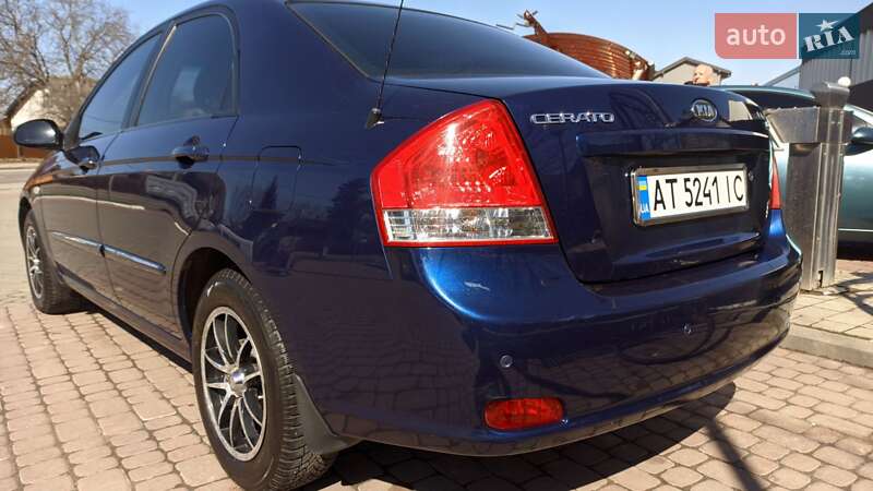Седан Kia Cerato 2007 в Ивано-Франковске