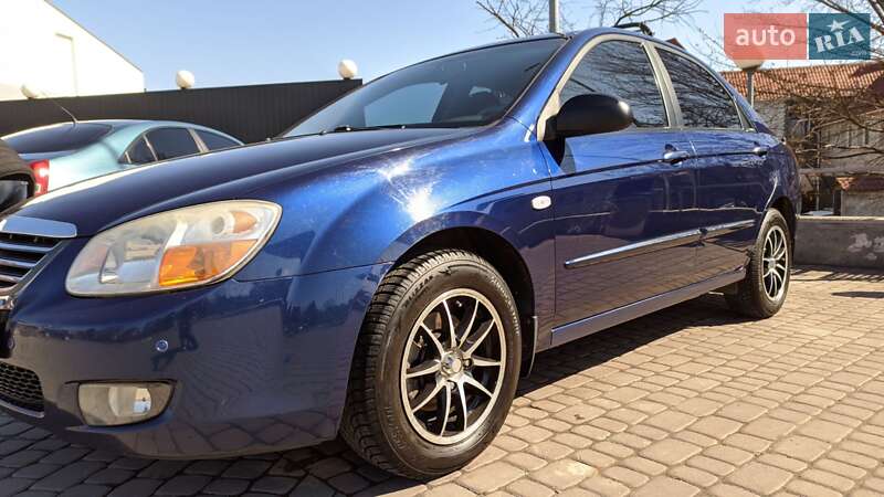 Седан Kia Cerato 2007 в Ивано-Франковске