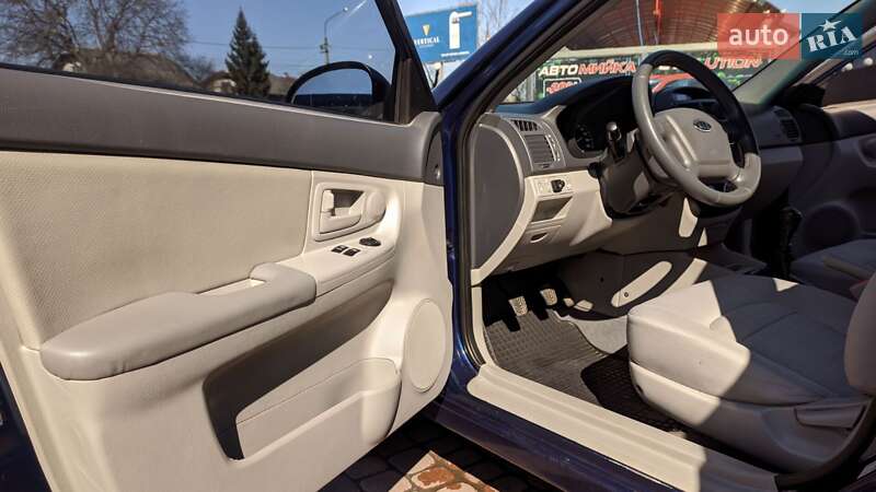 Седан Kia Cerato 2007 в Ивано-Франковске