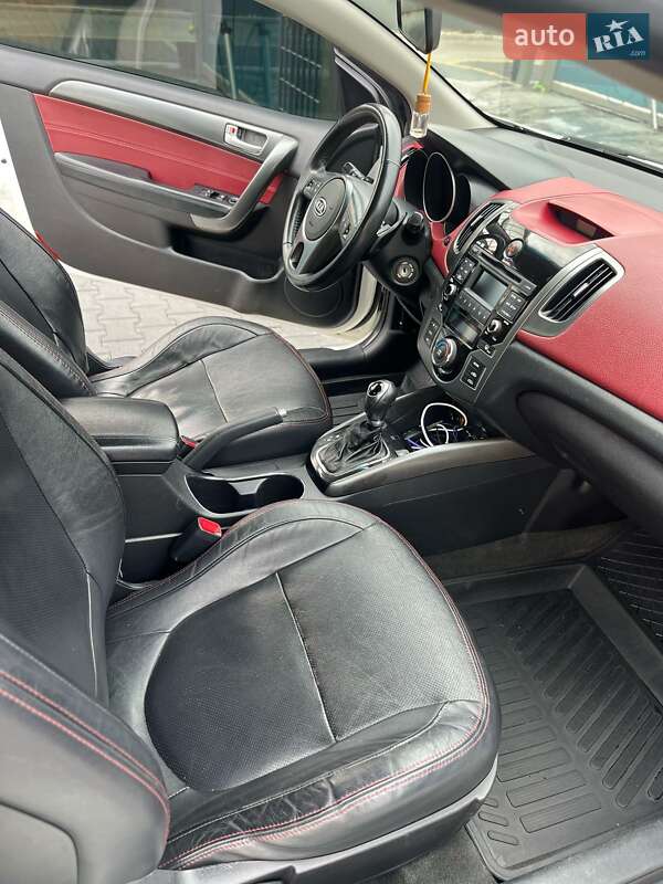 Седан Kia Cerato 2012 в Одессе