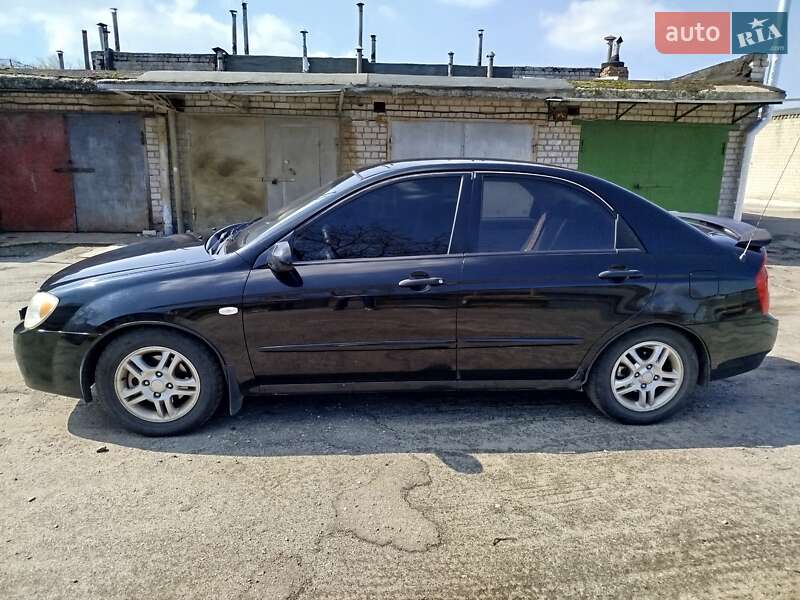Седан Kia Cerato 2006 в 