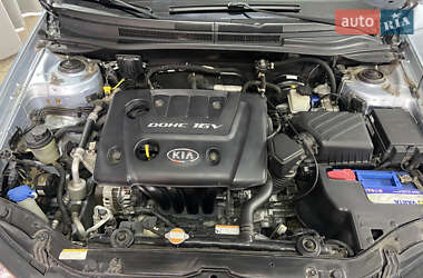 Седан Kia Cerato 2007 в 