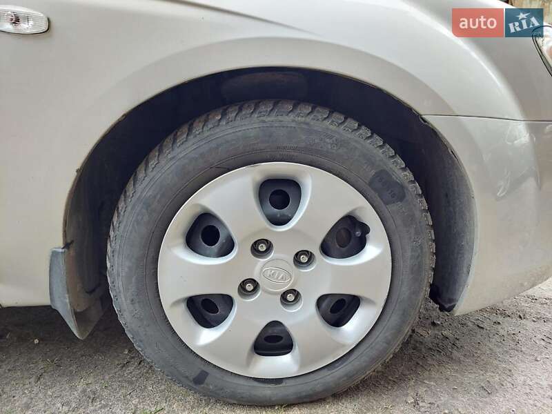 Седан Kia Cerato 2008 в Івано-Франківську