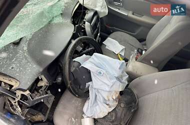 Хэтчбек Kia Cerato 2008 в 