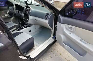 Седан Kia Cerato 2006 в 