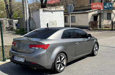 Купе Kia Cerato 2012 в 