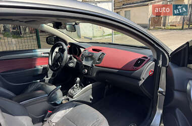 Купе Kia Cerato 2012 в 