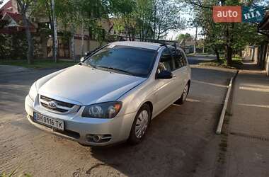 Хэтчбек Kia Cerato 2006 в 