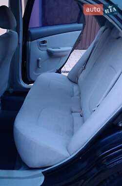 Седан Kia Cerato 2007 в 