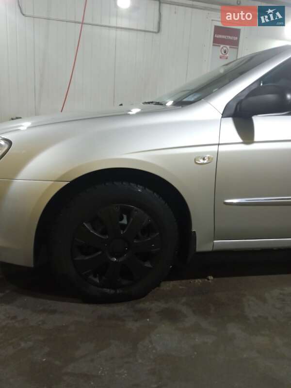 Седан Kia Cerato 2008 в Тернополі