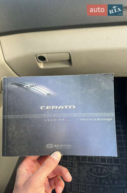 Седан Kia Cerato 2007 в 