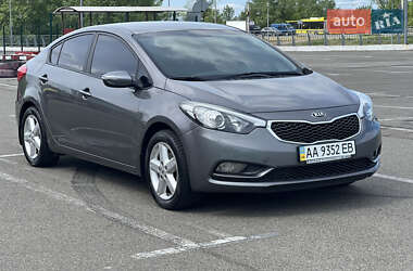 Седан Kia Cerato 2015 в 