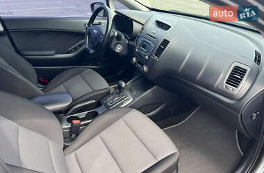 Седан Kia Cerato 2015 в 