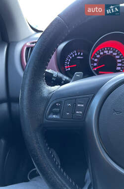 Купе Kia Cerato 2011 в 