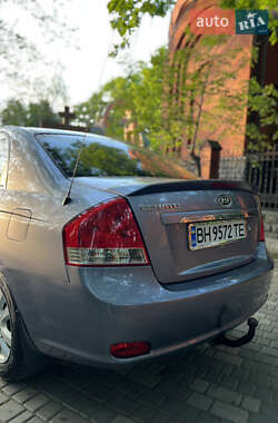 Седан Kia Cerato 2008 в 