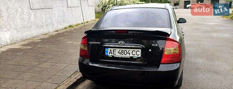 Седан Kia Cerato 2006 в Кам'янському