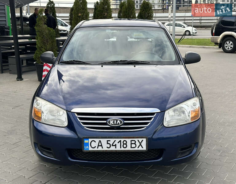 Седан Kia Cerato 2006 в Киеве