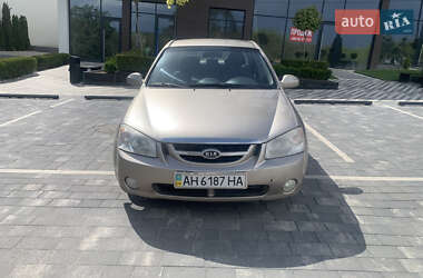 Седан Kia Cerato 2006 в Ужгороді