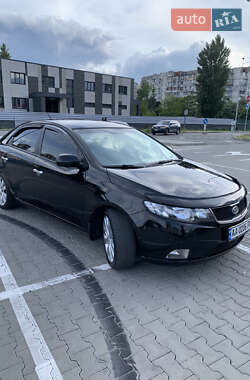 Седан Kia Cerato 2011 в 
