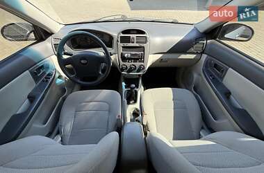 Седан Kia Cerato 2006 в 