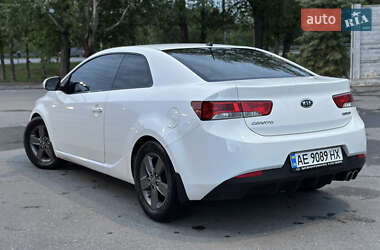 Купе Kia Cerato 2010 в 