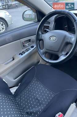 Седан Kia Cerato 2008 в 