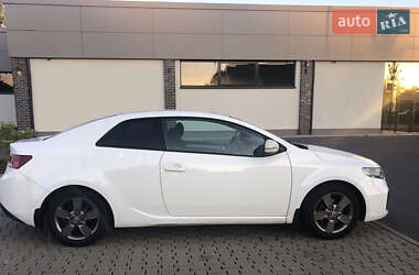 Купе Kia Cerato 2012 в Горе