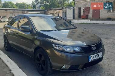 Седан Kia Cerato 2009 в Николаеве