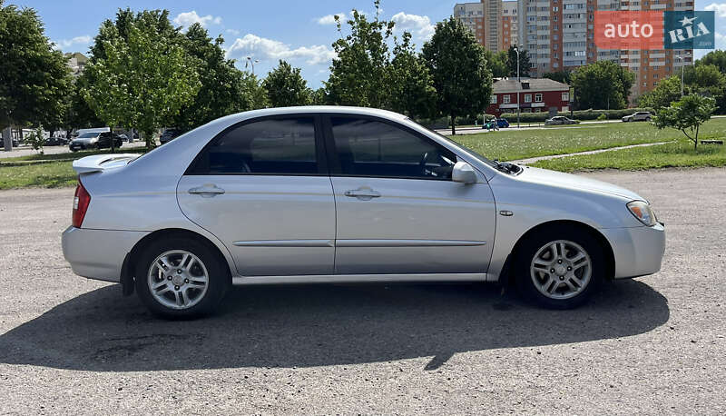 Седан Kia Cerato 2006 в Харькове
