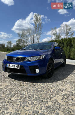 Купе Kia Cerato 2012 в 