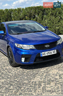 Купе Kia Cerato 2012 в 