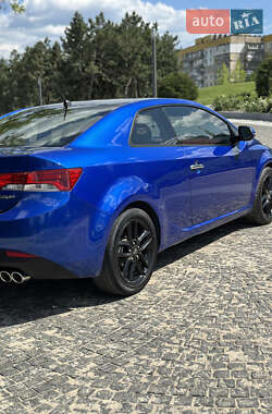 Купе Kia Cerato 2012 в 