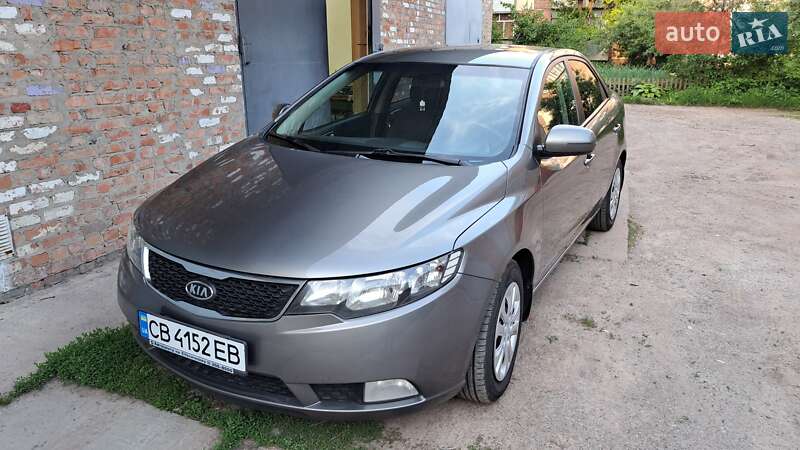 Седан Kia Cerato 2011 в 
