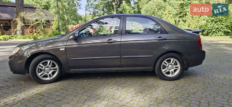 Седан Kia Cerato 2006 в Львові