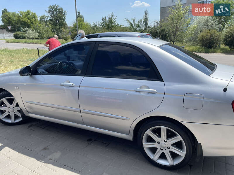 Седан Kia Cerato 2005 в Вознесенську