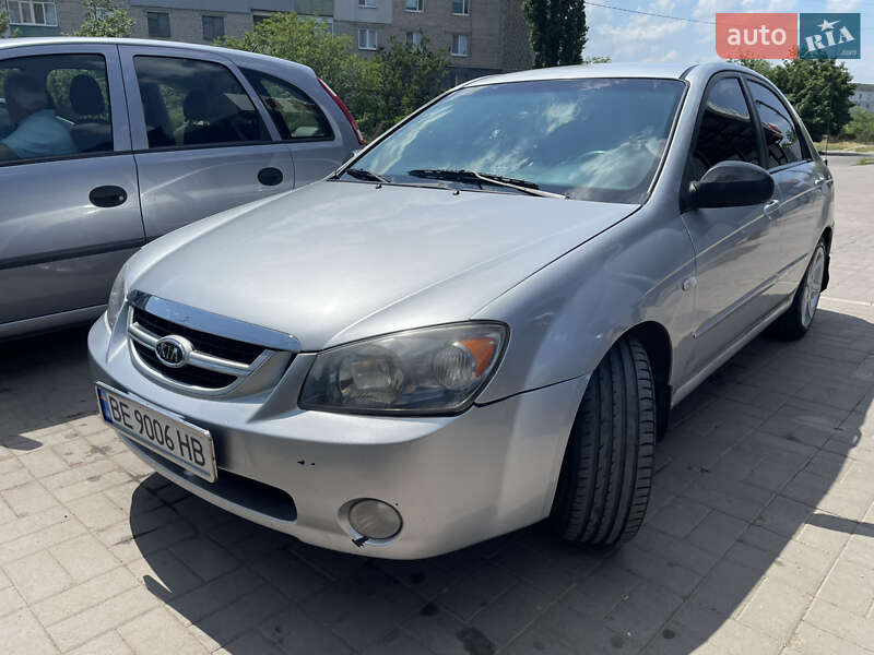 Седан Kia Cerato 2005 в Вознесенську