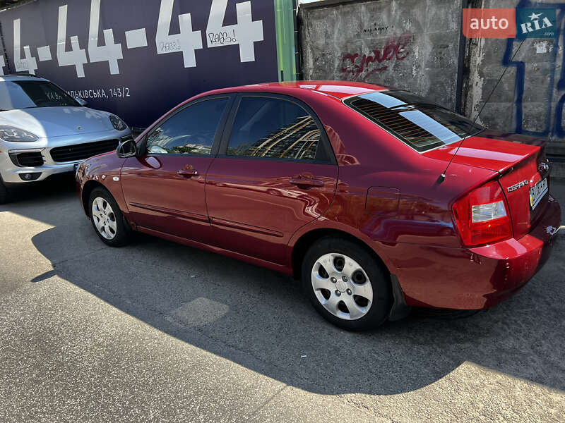 Седан Kia Cerato 2006 в Києві
