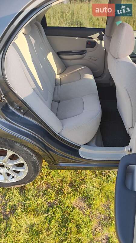 Седан Kia Cerato 2006 в Тростянце