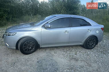 Седан Kia Cerato 2009 в Киеве
