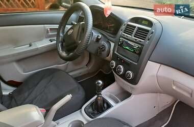Седан Kia Cerato 2007 в 