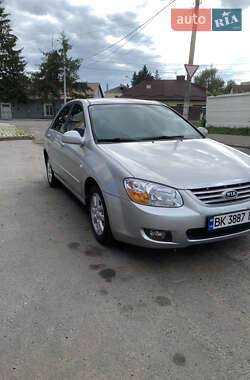Седан Kia Cerato 2007 в Ровно