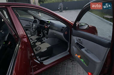 Седан Kia Cerato 2007 в Дрогобыче