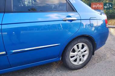 Седан Kia Cerato 2008 в 