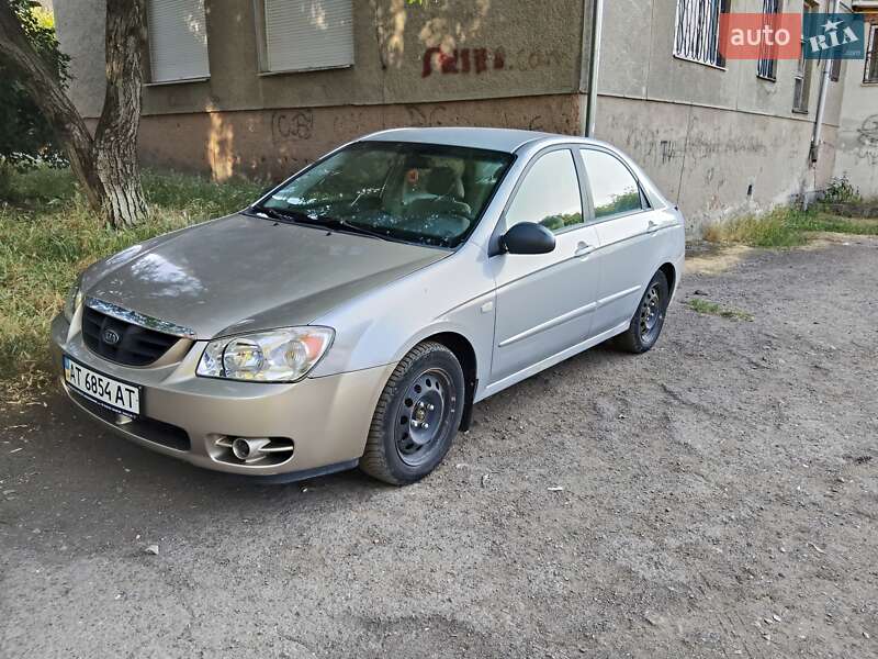 Kia Cerato 2006