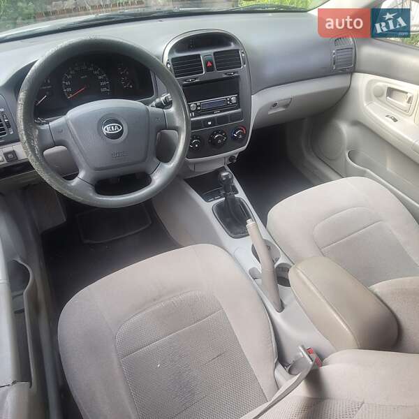 Седан Kia Cerato 2006 в Львові
