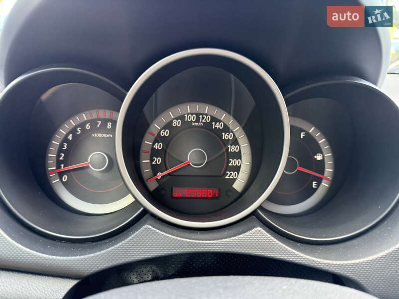 Седан Kia Cerato 2009 в Ирпене