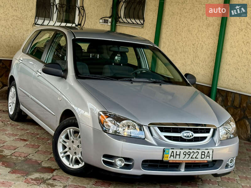 Хетчбек Kia Cerato 2006 в Краматорську