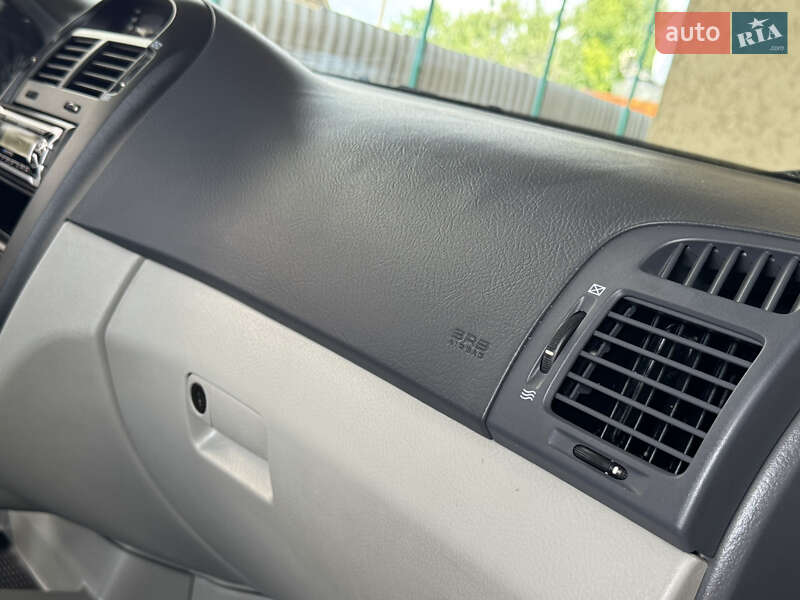 Хетчбек Kia Cerato 2006 в Краматорську