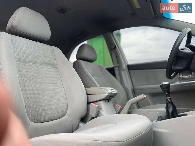 Седан Kia Cerato 2007 в Киеве