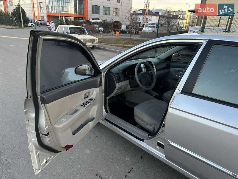 Хетчбек Kia Cerato 2008 в Дніпрі